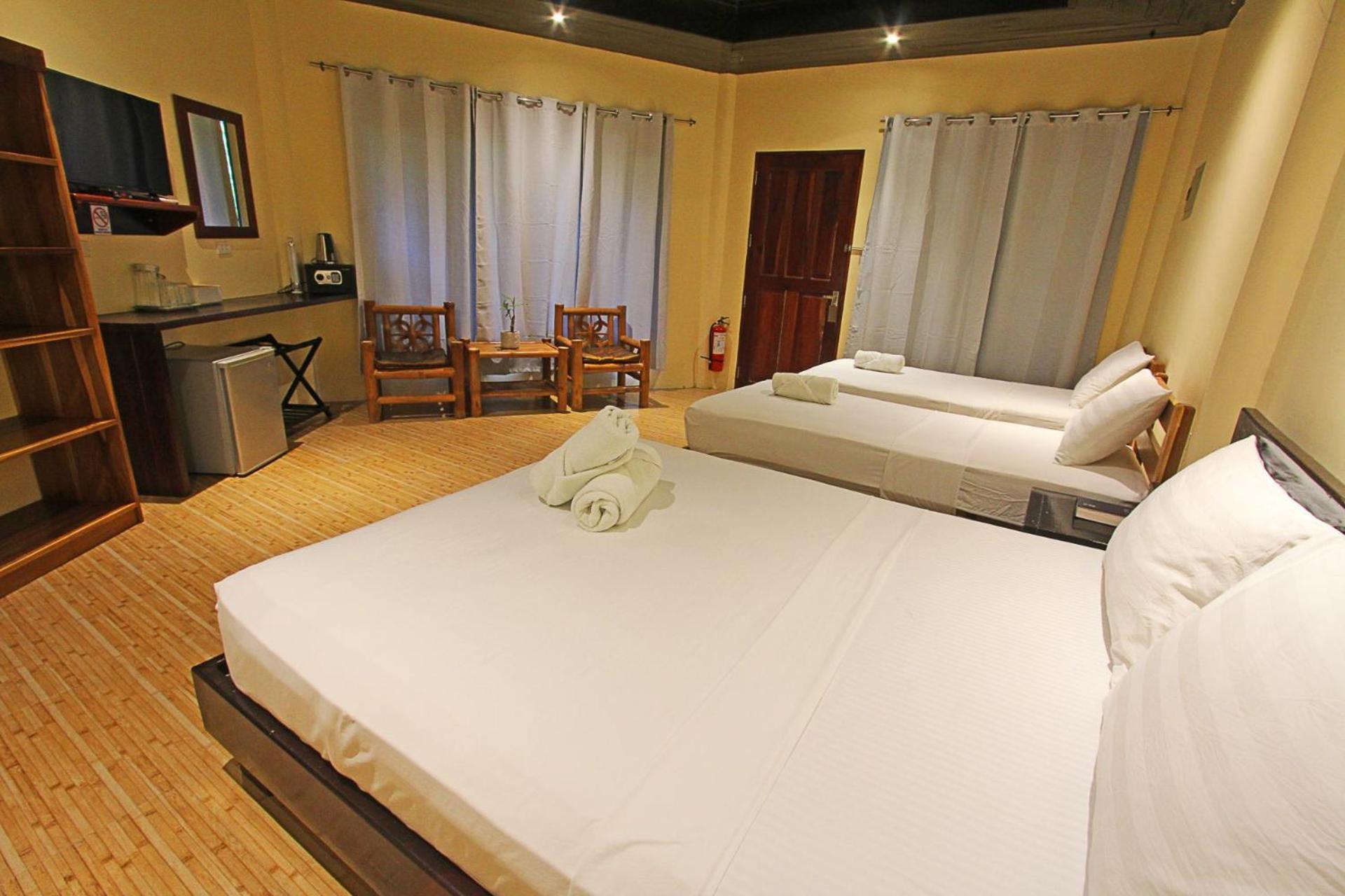 Jonas And Twins Resort General Luna  Εξωτερικό φωτογραφία