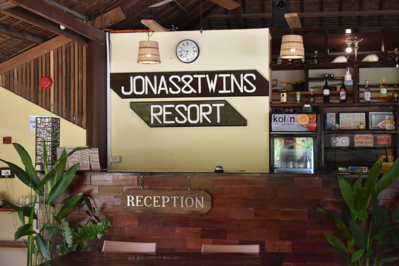 Jonas And Twins Resort General Luna  Εξωτερικό φωτογραφία